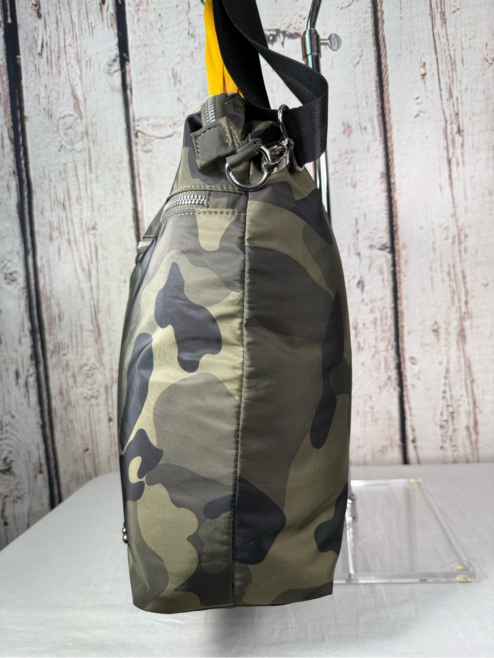 The Pretty Simple 3 Sisters Collection Nelly Nylon Camo Crossbody Tote Bag Purse - Picture 6 of 13